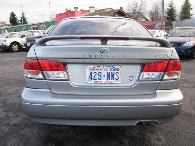 Infiniti G20 2000 photo 2