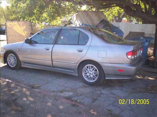 Infiniti G20 2000 photo 3