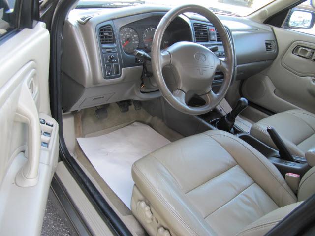 Infiniti G20 2000 photo 3