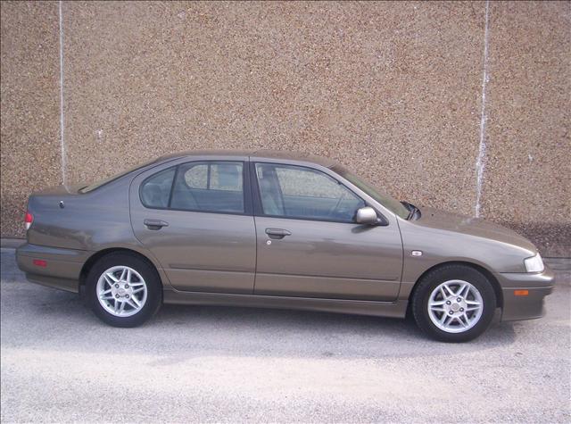 Infiniti G20 Unknown Sedan