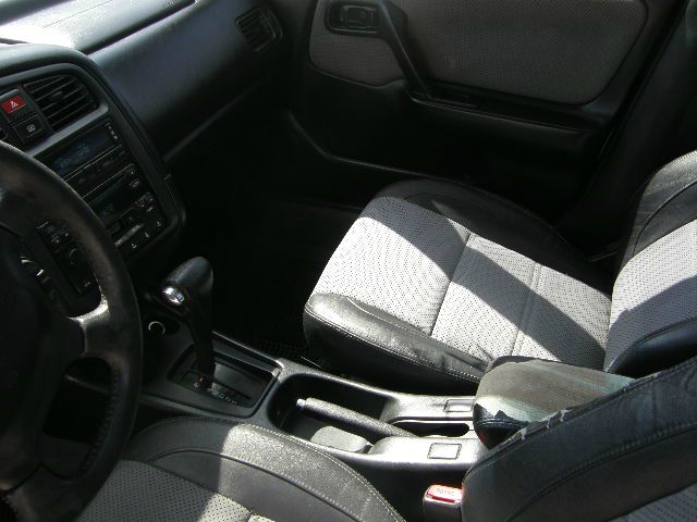 Infiniti G20 2002 photo 2