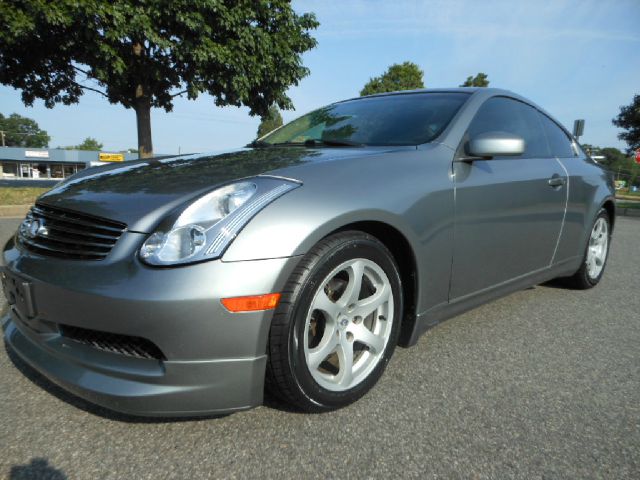 Infiniti G35 2003 photo 2