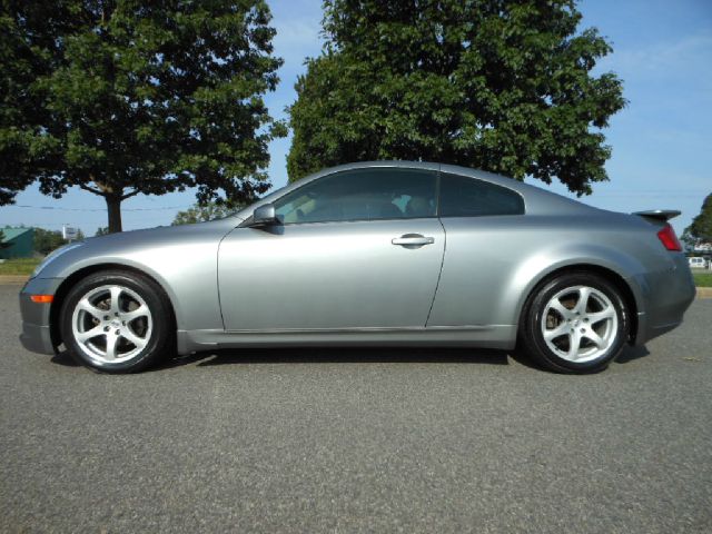 Infiniti G35 2003 photo 4