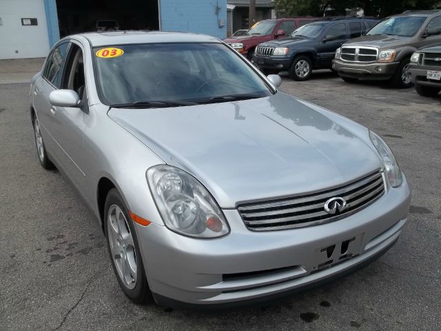 Infiniti G35 2003 photo 2