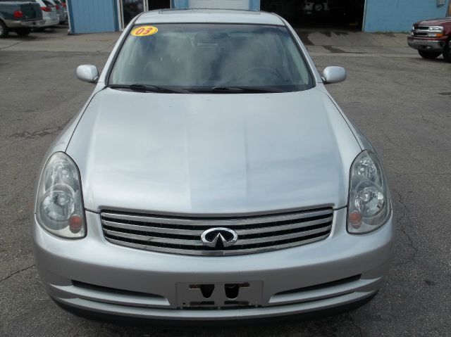 Infiniti G35 2003 photo 3