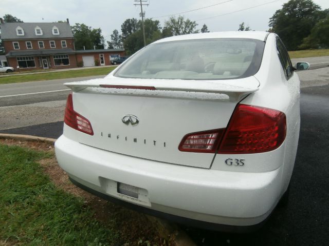 Infiniti G35 2003 photo 2