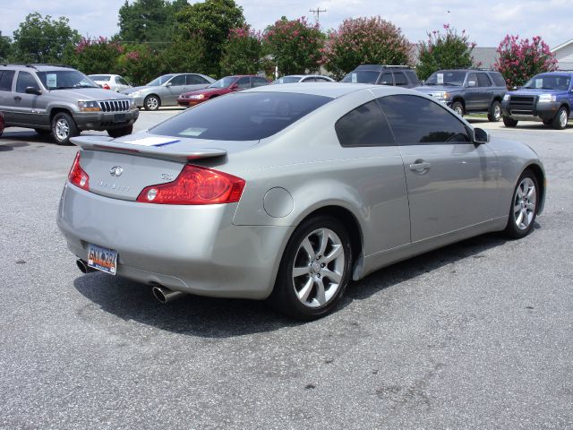 Infiniti G35 2003 photo 2