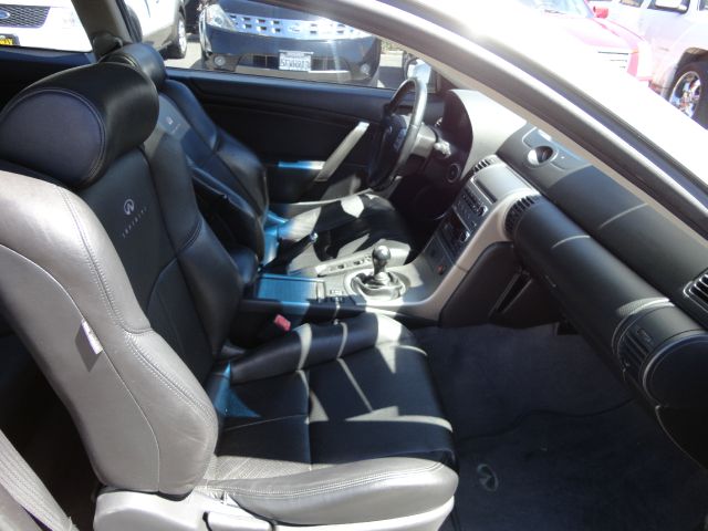 Infiniti G35 2003 photo 2