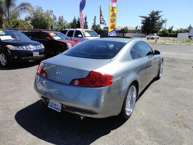 Infiniti G35 2003 photo 4