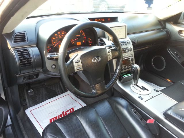 Infiniti G35 2003 photo 9