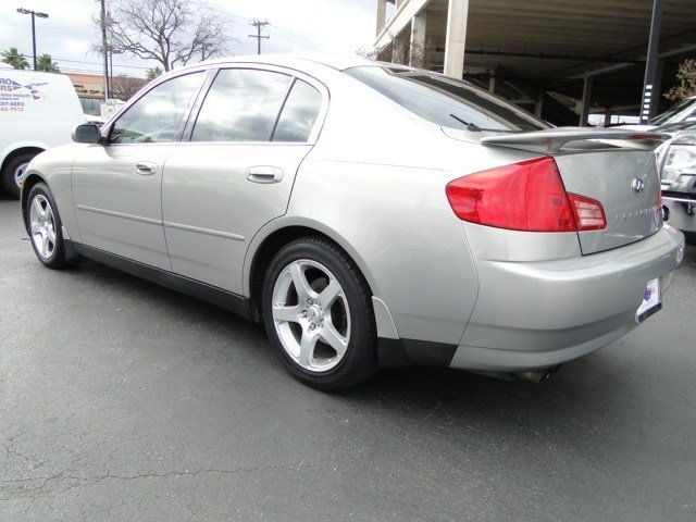 Infiniti G35 2003 photo 2