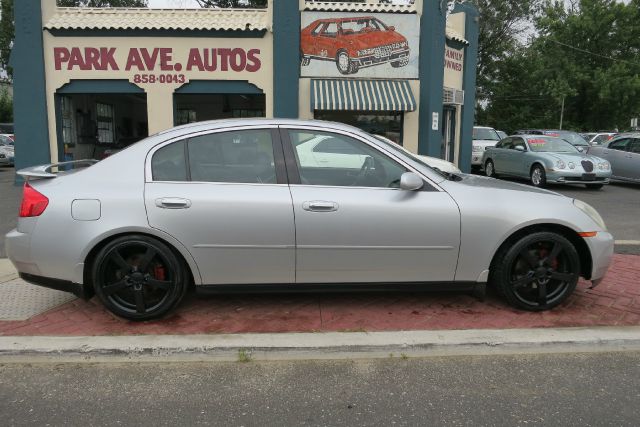 Infiniti G35 2003 photo 2