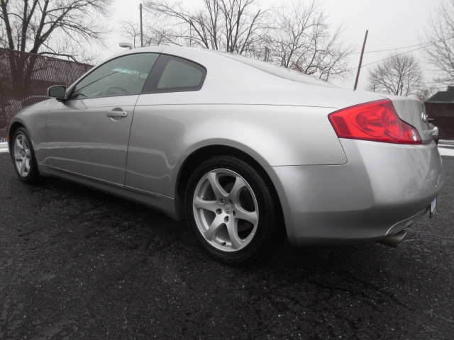 Infiniti G35 2003 photo 2