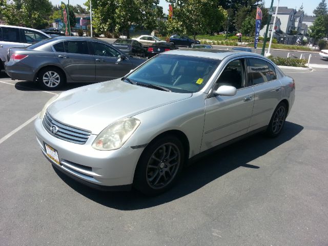 Infiniti G35 2003 photo 2