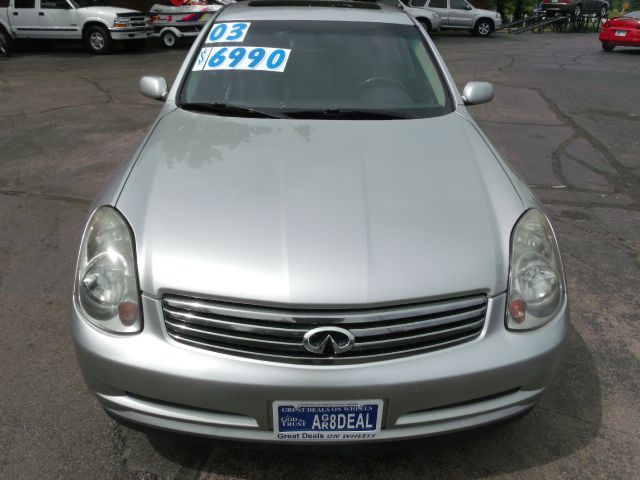 Infiniti G35 2003 photo 12