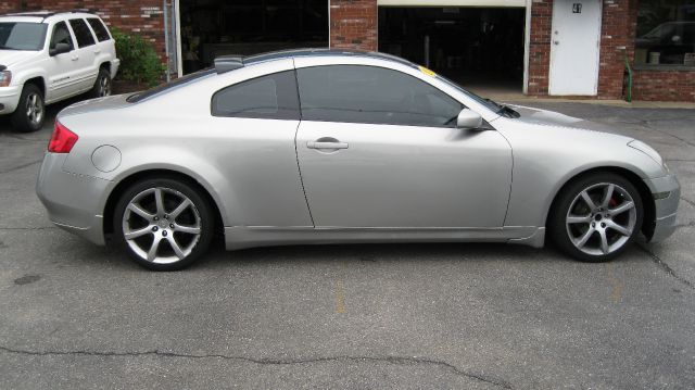 Infiniti G35 2003 photo 2