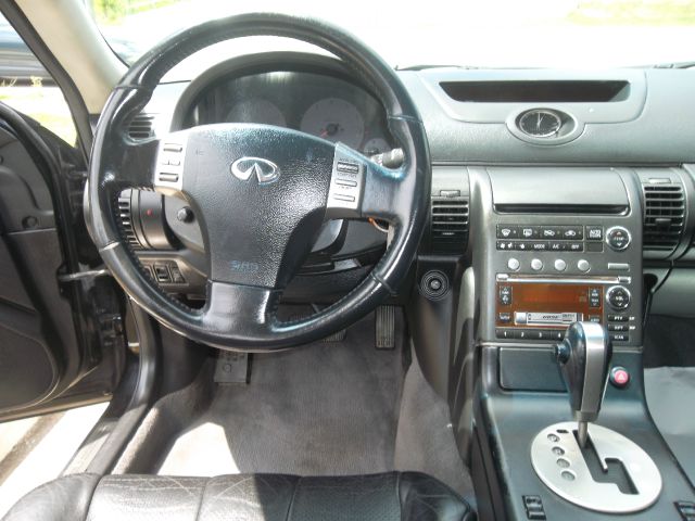 Infiniti G35 2003 photo 18