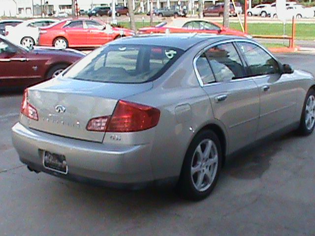 Infiniti G35 2003 photo 4