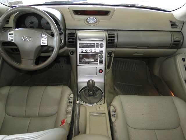 Infiniti G35 2003 photo 28