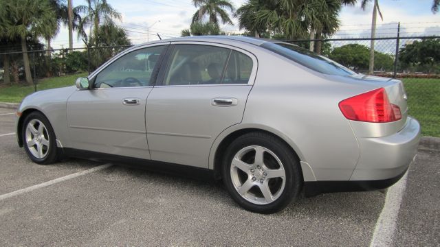 Infiniti G35 2003 photo 2