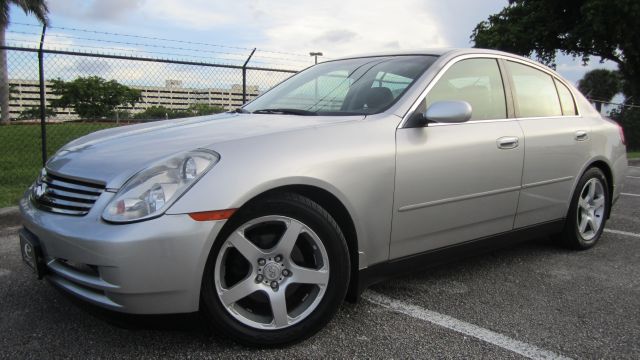 Infiniti G35 2003 photo 4