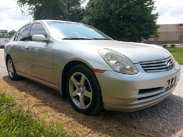 Infiniti G35 2003 photo 2