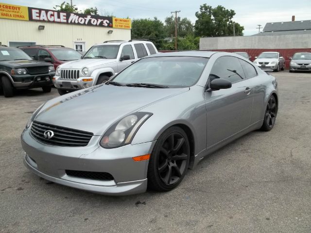 Infiniti G35 2003 photo 2