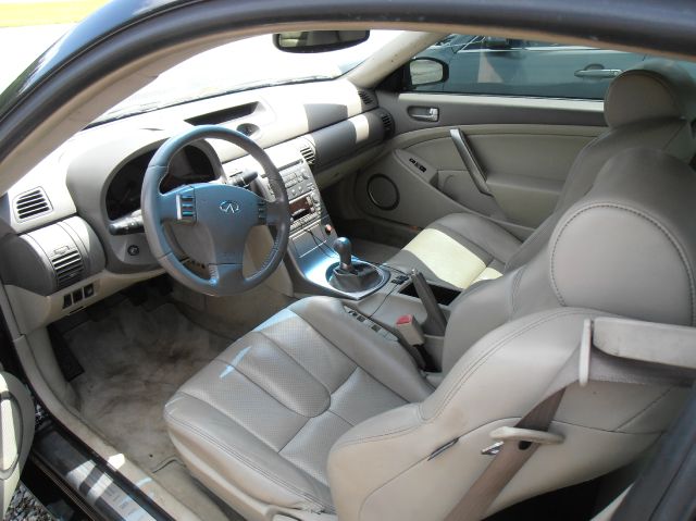 Infiniti G35 2003 photo 2