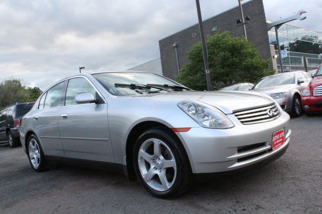 Infiniti G35 2003 photo 4