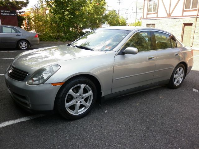 Infiniti G35 2003 photo 4