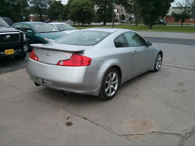 Infiniti G35 2004 photo 3