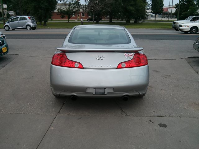 Infiniti G35 2004 photo 4