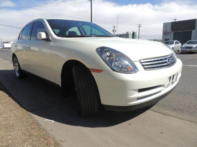 Infiniti G35 2004 photo 1