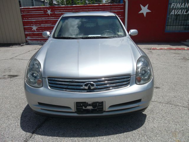 Infiniti G35 2004 photo 3