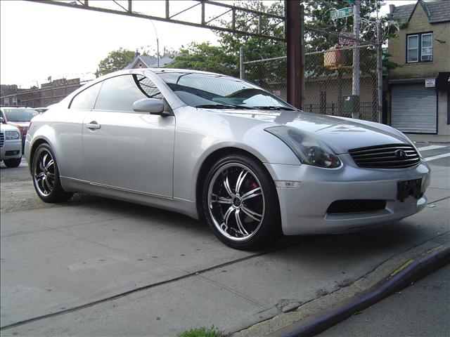 Infiniti G35 2004 photo 1