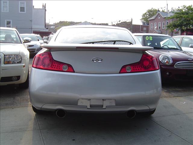 Infiniti G35 2004 photo 3