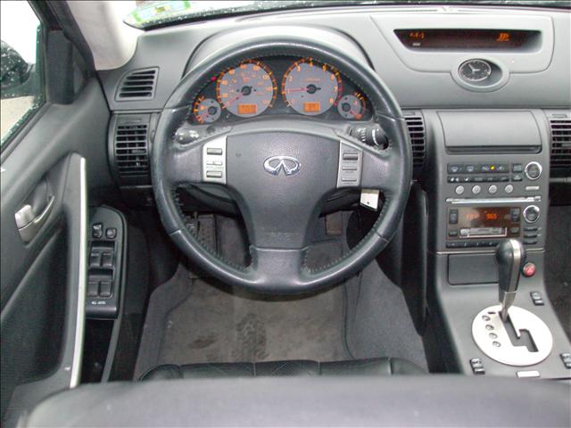 Infiniti G35 2004 photo 3