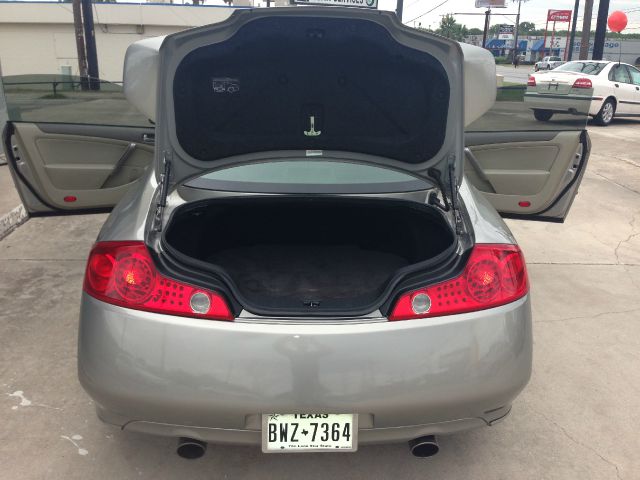 Infiniti G35 2004 photo 9