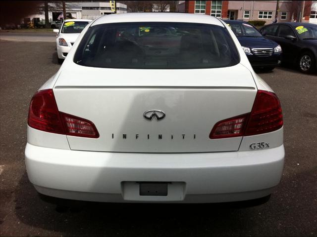 Infiniti G35 2004 photo 4