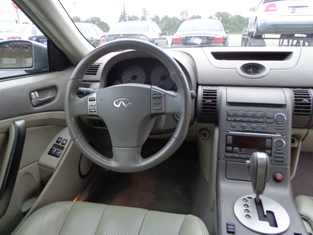 Infiniti G35 2004 photo 5