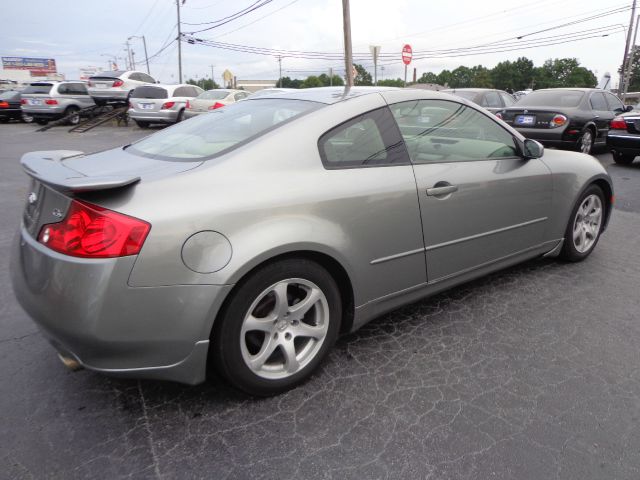 Infiniti G35 2004 photo 9