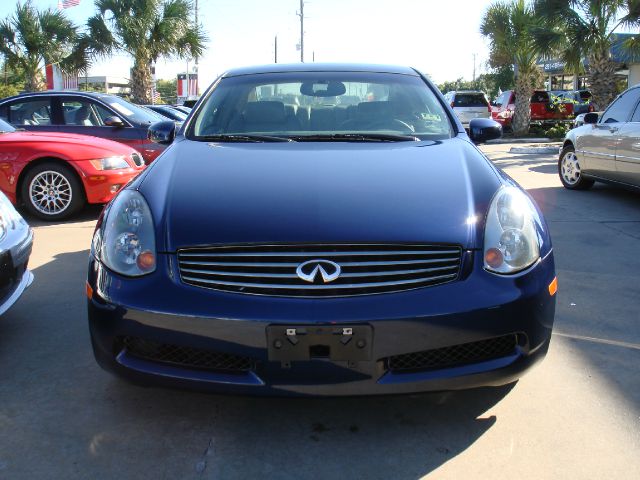 Infiniti G35 2004 photo 4