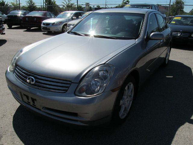 Infiniti G35 2004 photo 3