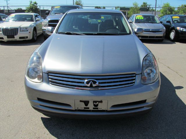 Infiniti G35 2004 photo 4