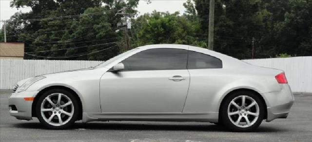 Infiniti G35 2004 photo 4