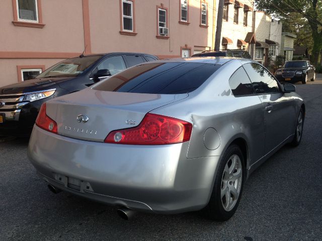 Infiniti G35 2004 photo 1