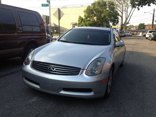 Infiniti G35 2004 photo 4