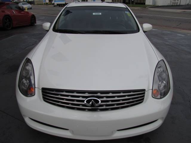 Infiniti G35 2004 photo 1