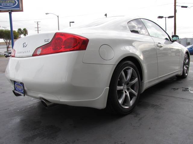 Infiniti G35 2004 photo 3