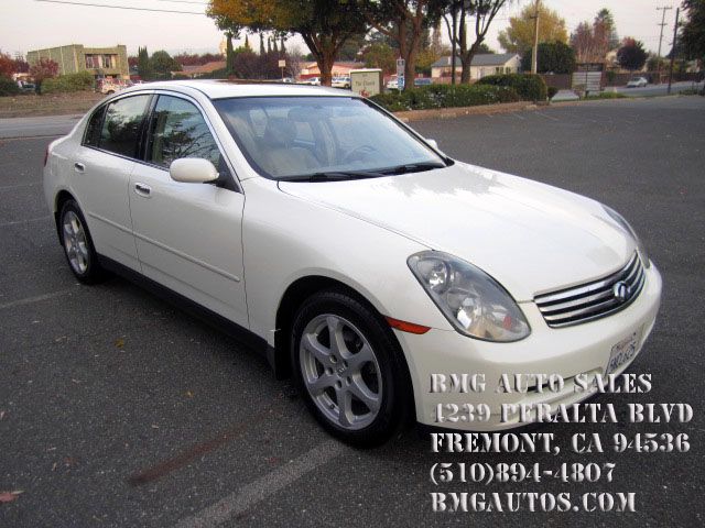 Infiniti G35 2004 photo 4